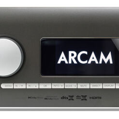 Arcam AVR5 amplituner kina