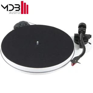 Pro-Ject RPM 1 Carbon biały 2M RED gramofon