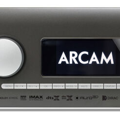 Arcam AVR11 amplituner kina
